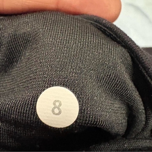 Black Lululemon yoga pants. Size 8. - Picture 4 of 5